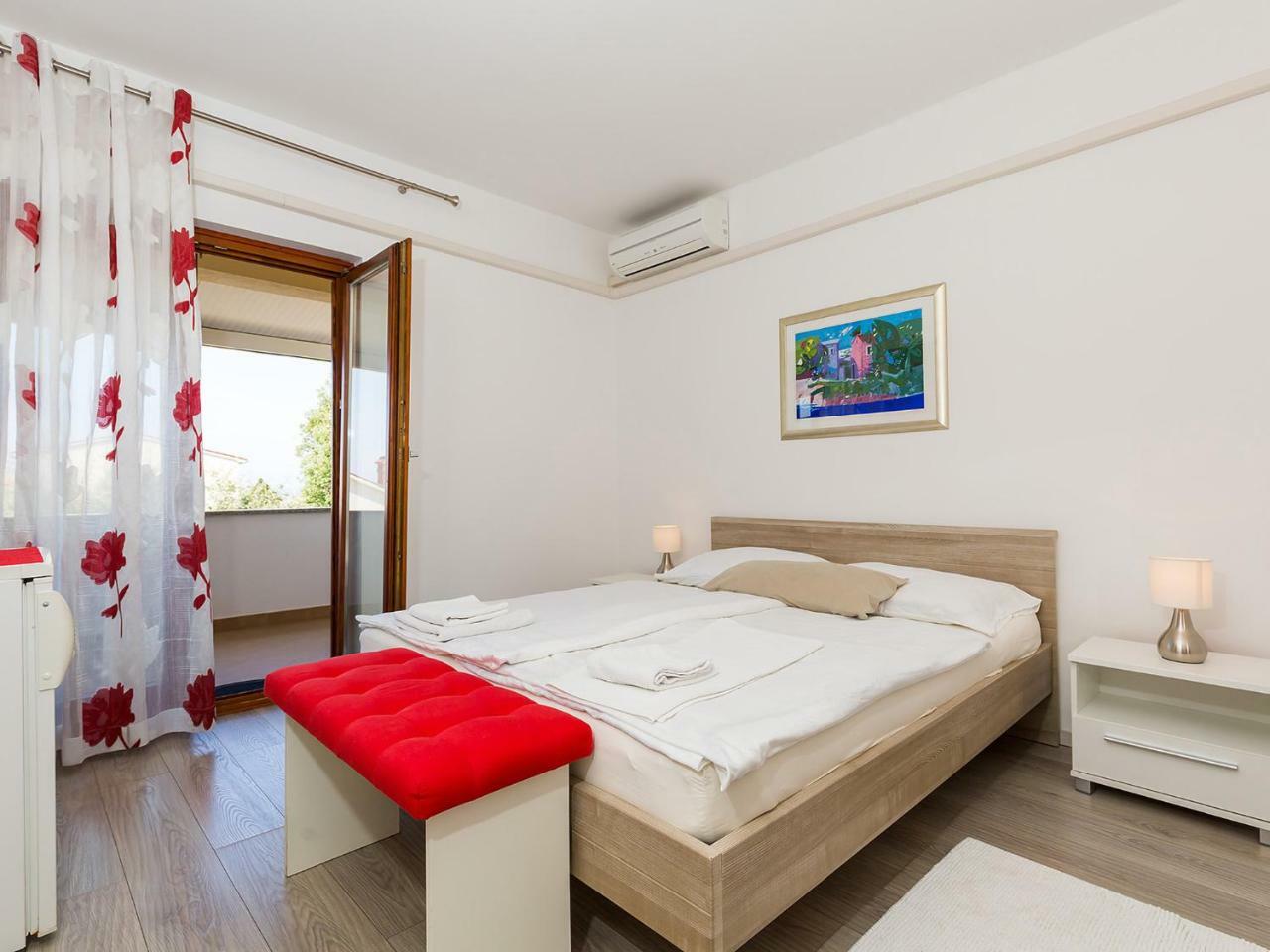 Ulika Rooms & Apartments Porec Exterior photo